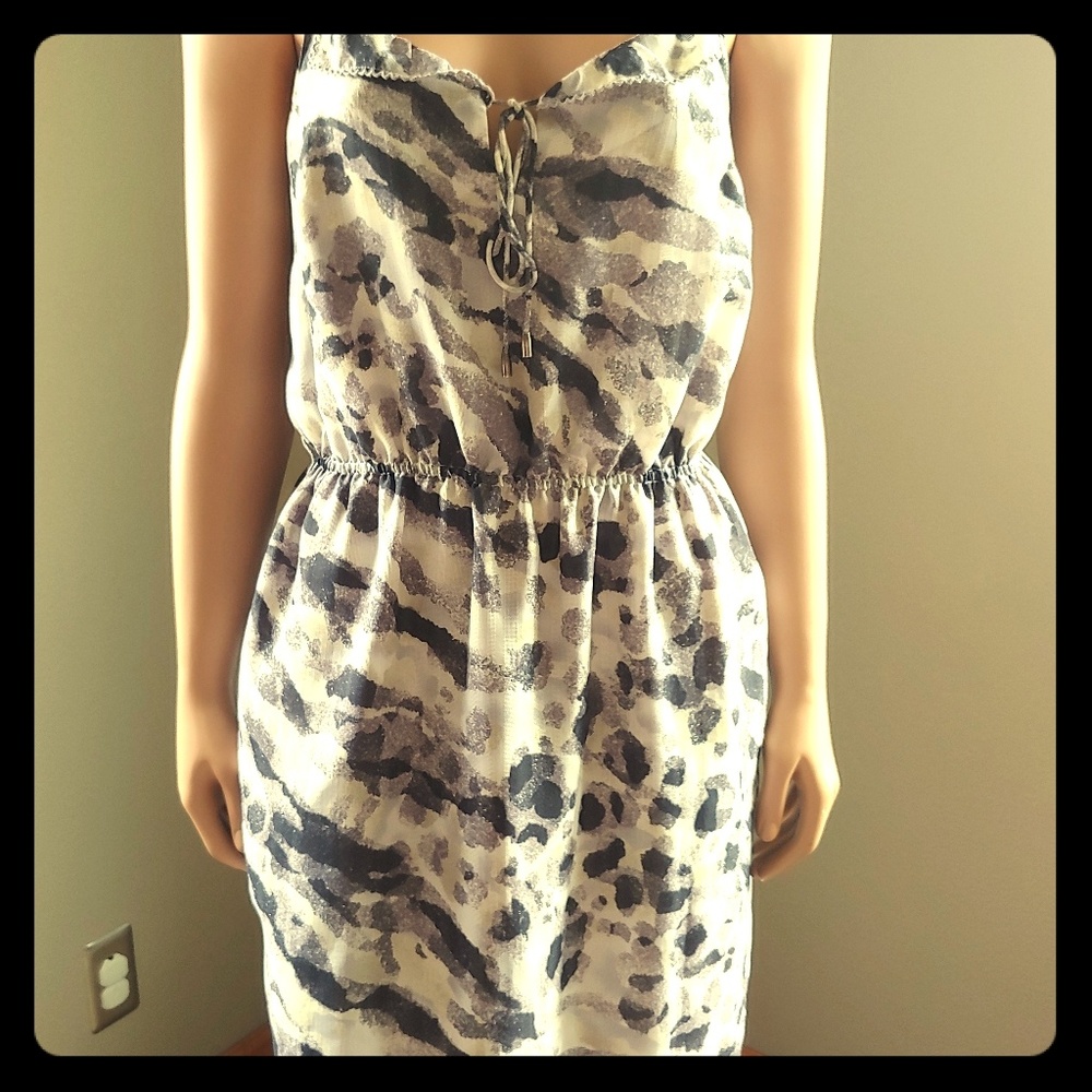 I love ronson knee length dress size S